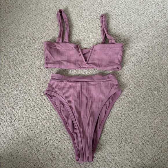 L space bikini set - Picture 1 of 3